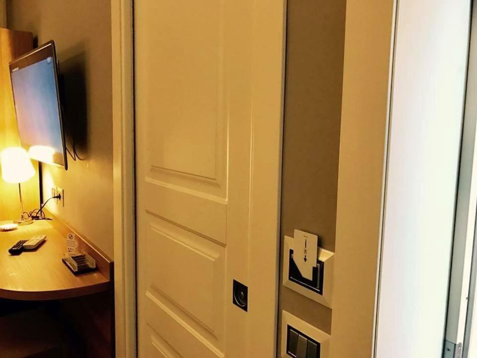 Viale San Martino Bed & Breakfast Месина Екстериор снимка